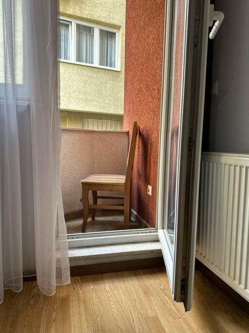 Ora-Prn,Peaceful Central Apartment Pristina Exterior foto
